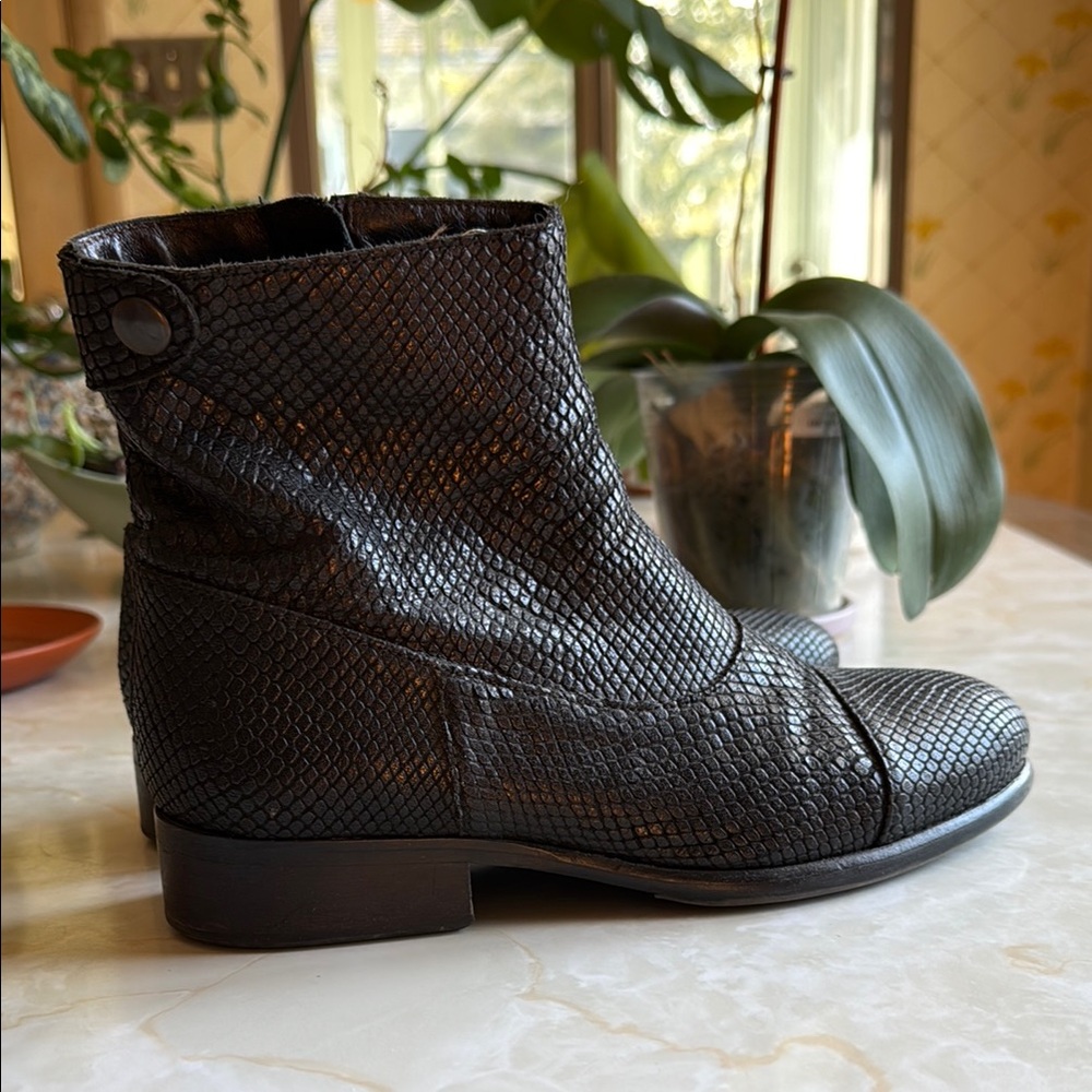 Women's Black Leather Ankle Boots